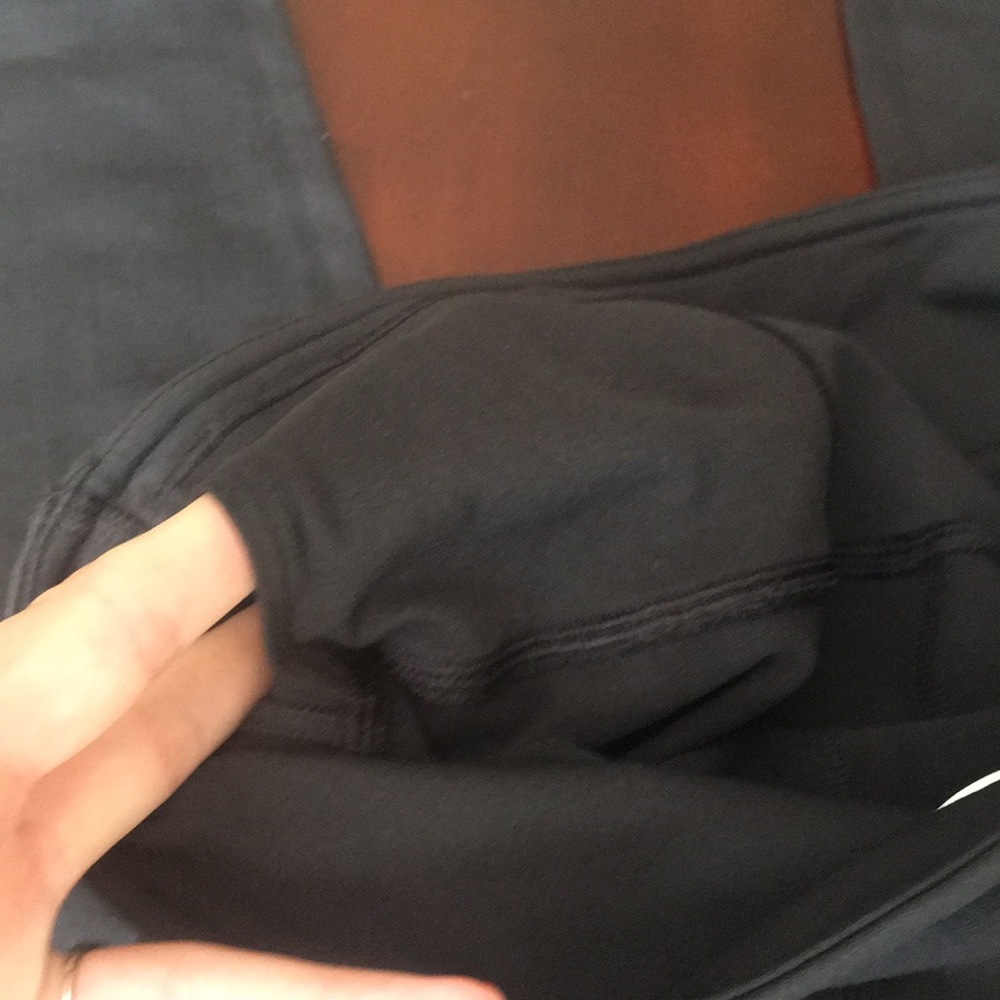 Lululemon Laser Cut Legging pants - Picture 6 of 7